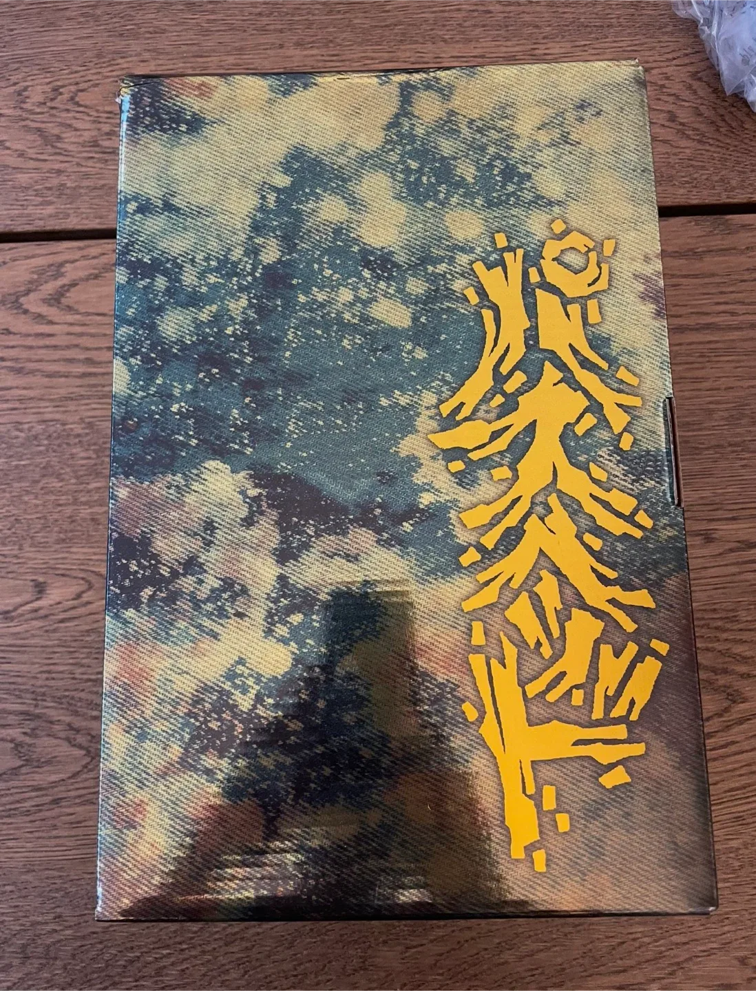 Bearbrick atmos x GOLD CHROME 100% & 400% image indicator(2)