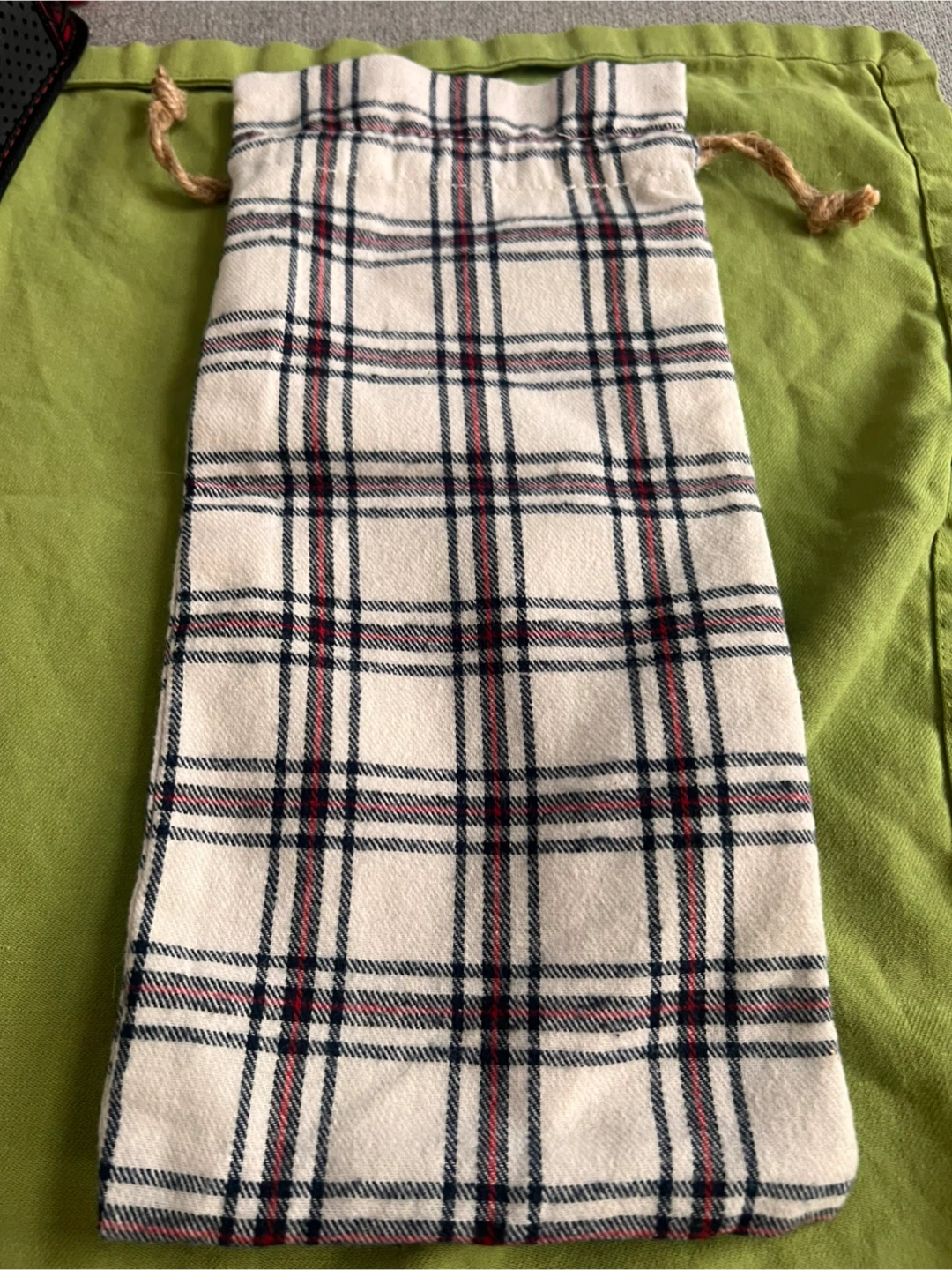 Plaid Drawstring Bag - Gift Bag - photo 2