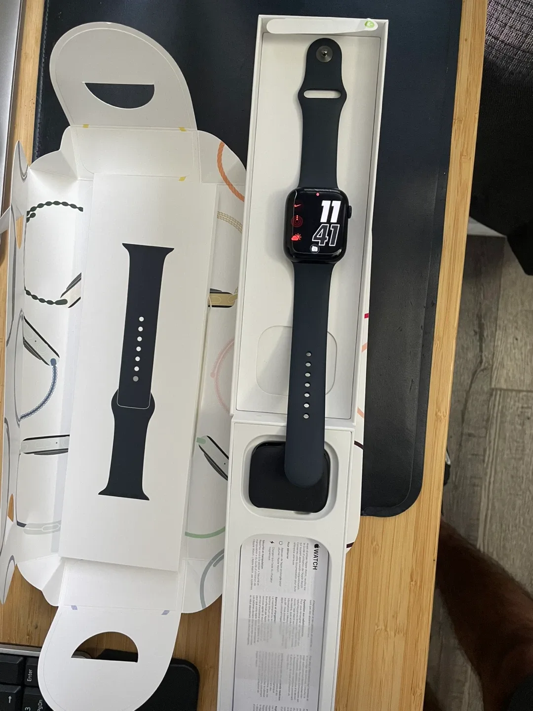 Apple Watch Series 9 45mm Midnight - Like New