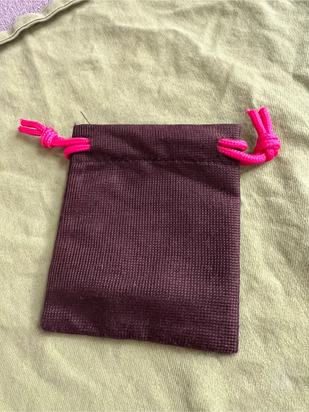 Kate Spade Jewelry Pouch image indicator(2)