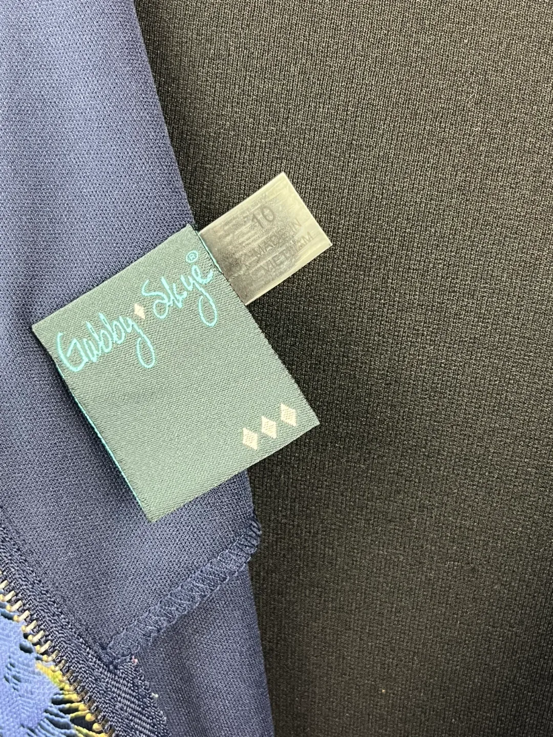 Gabby Skye Floral Lace Dress - Size 10 image indicator(4)