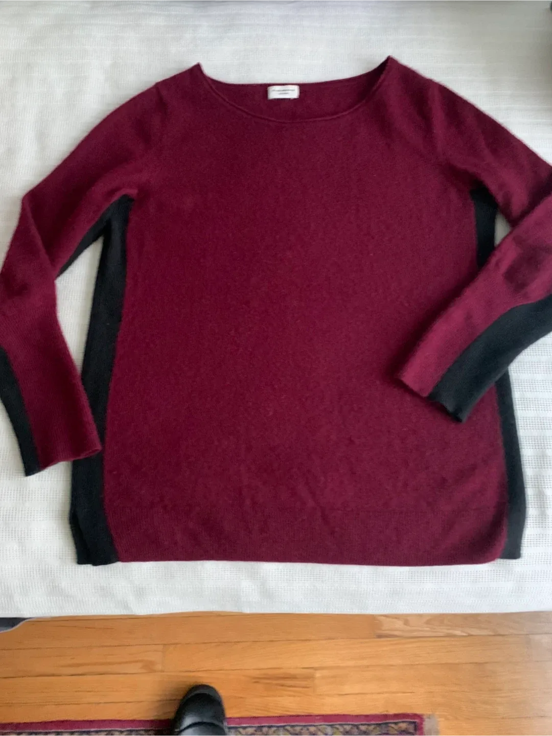 Club Monaco Cashmere Sweater - Burgundy & Black