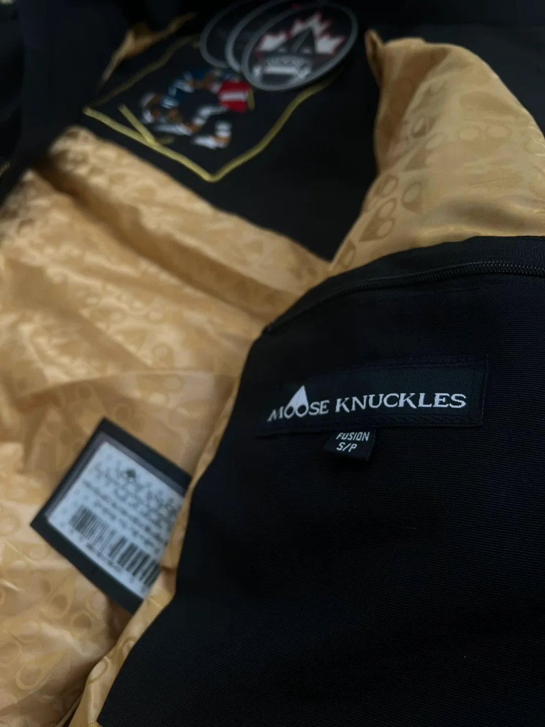 Black/Gold Moose Knuckles Gold Series 3Q Jackets image indicator(3)