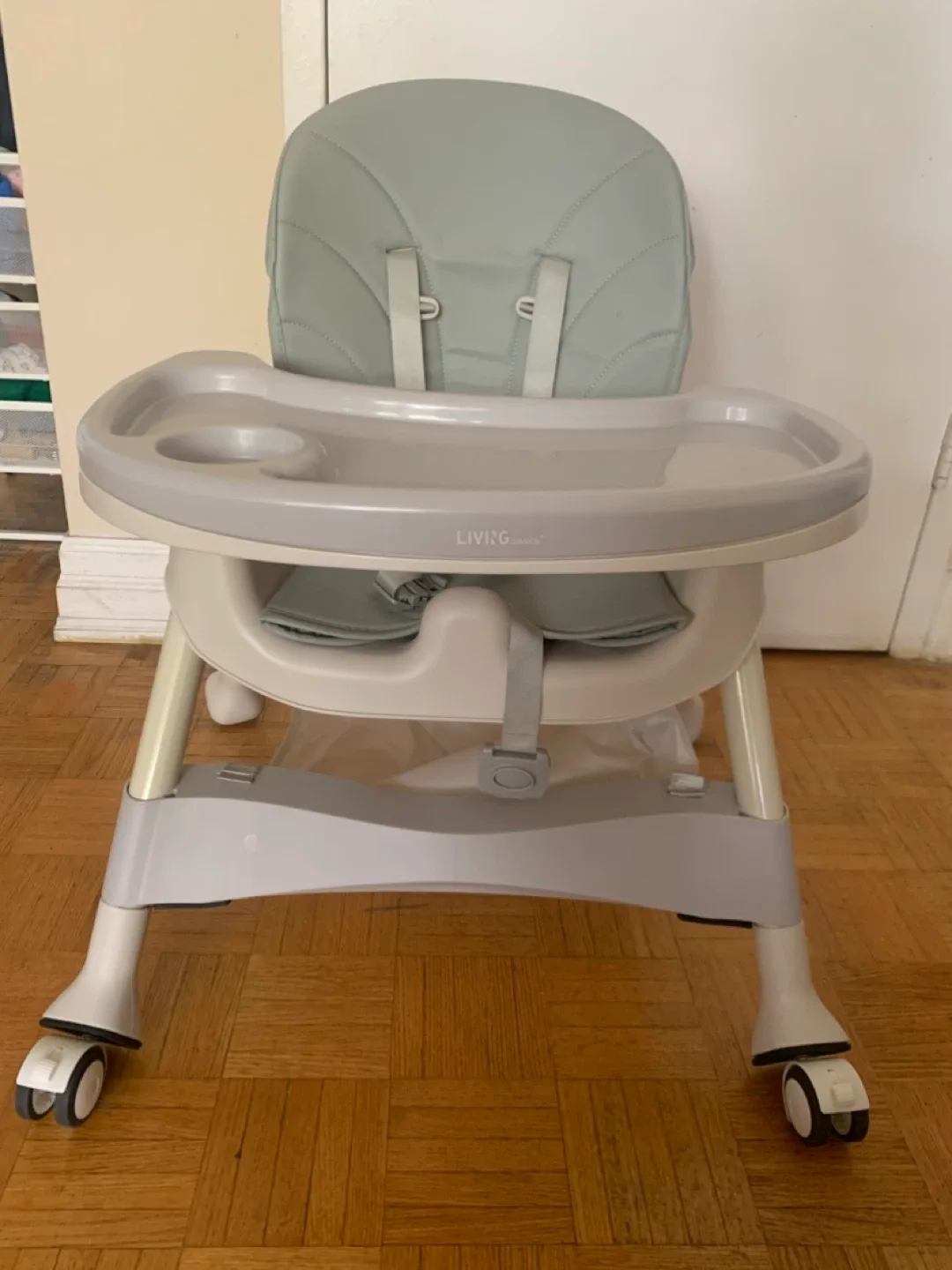 Living Basics High Chair image indicator(3)