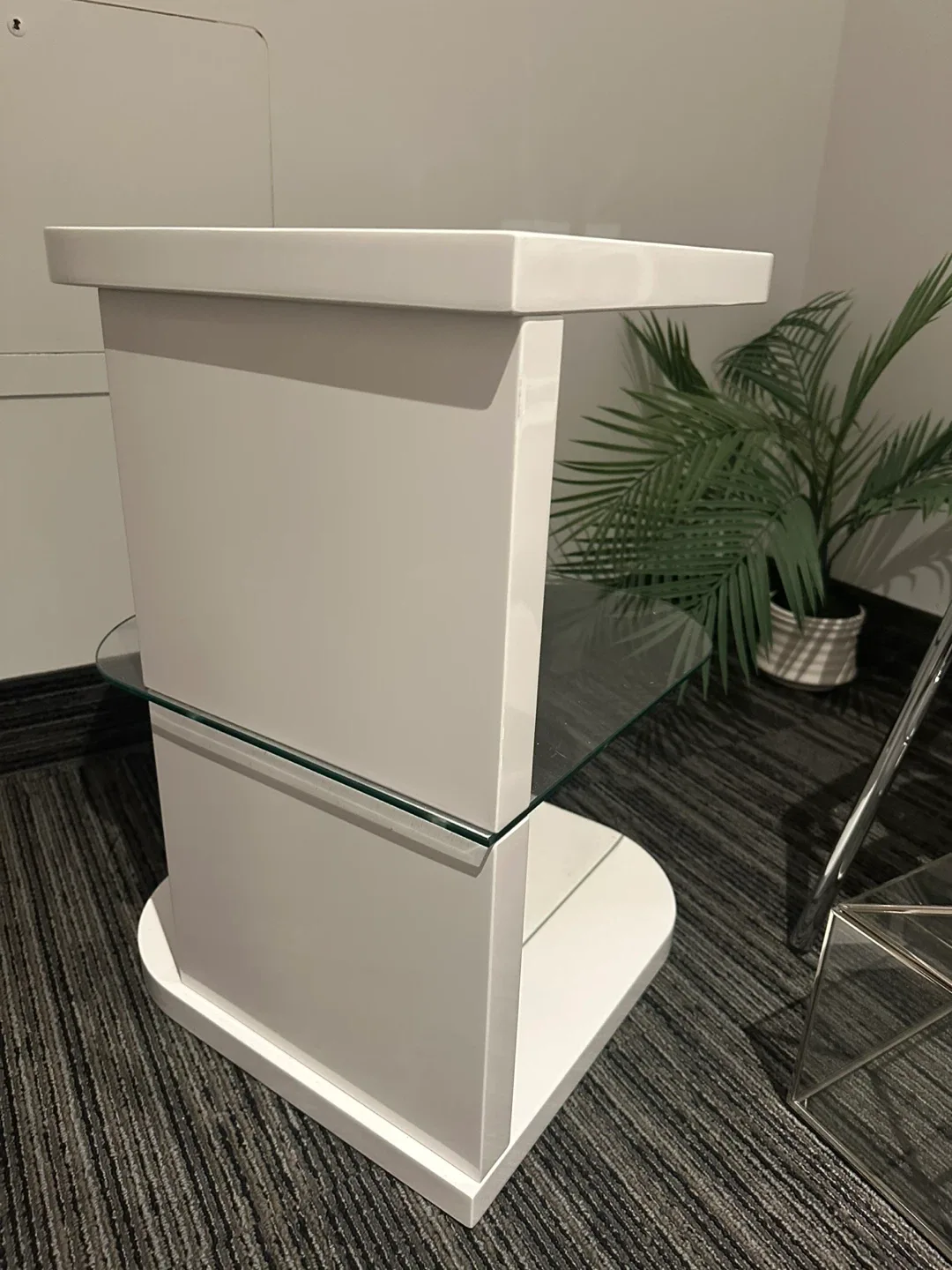 White End Table with Glass Shelf image indicator(3)