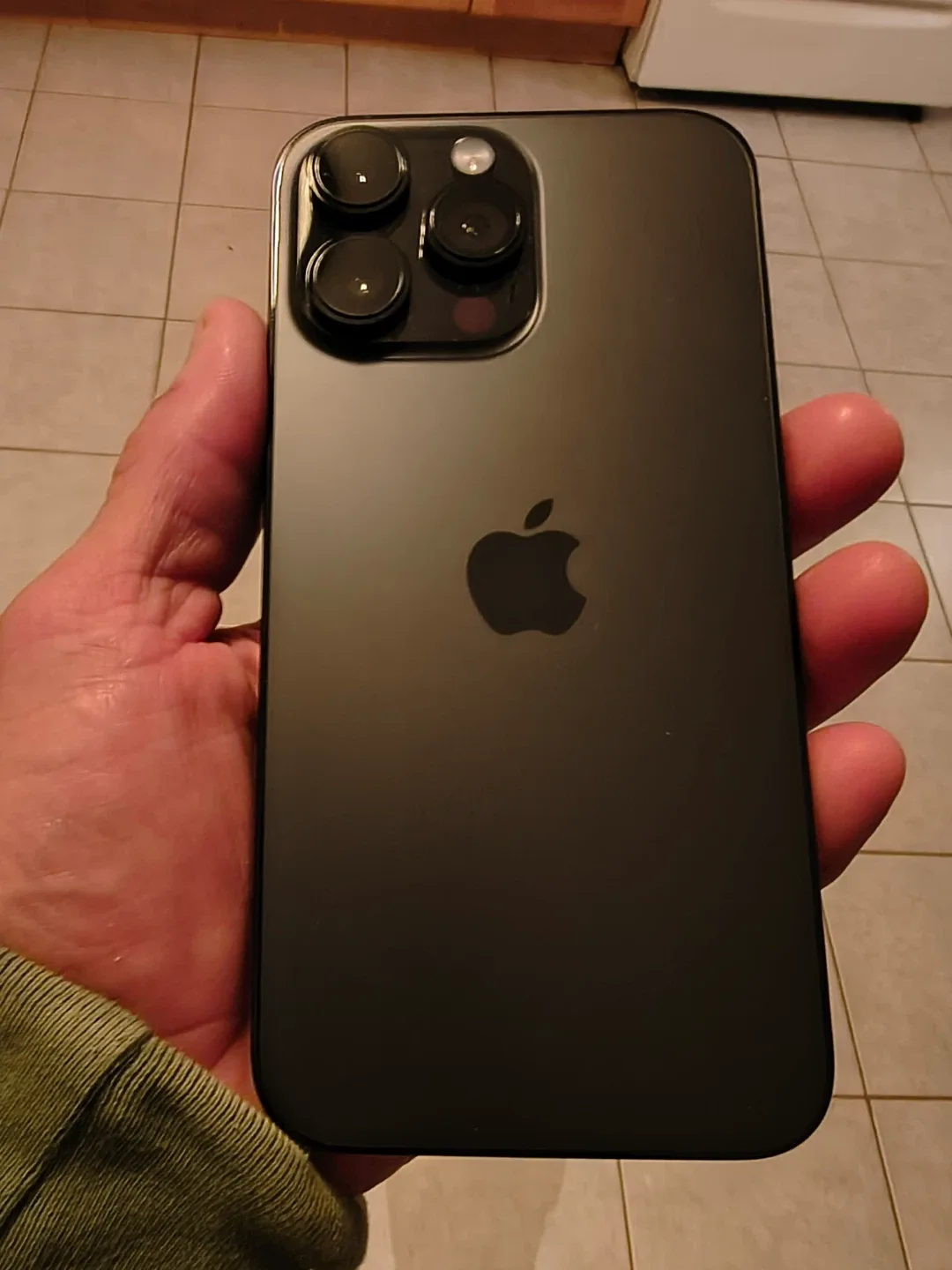 iPhone 14 Pro Max  128g 9/10 image indicator(2)