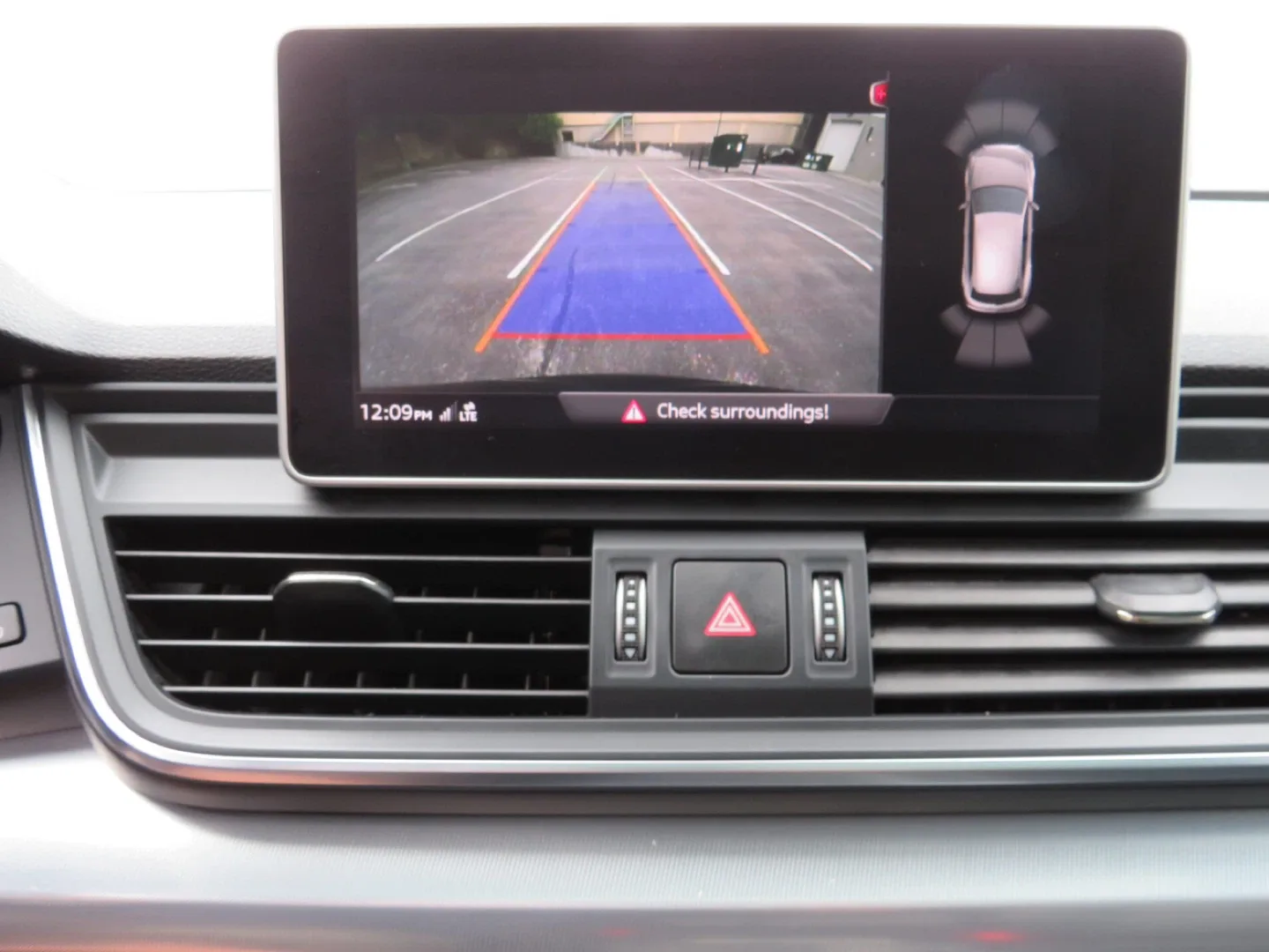 2020 Audi Q5 Black SUV image indicator(7)