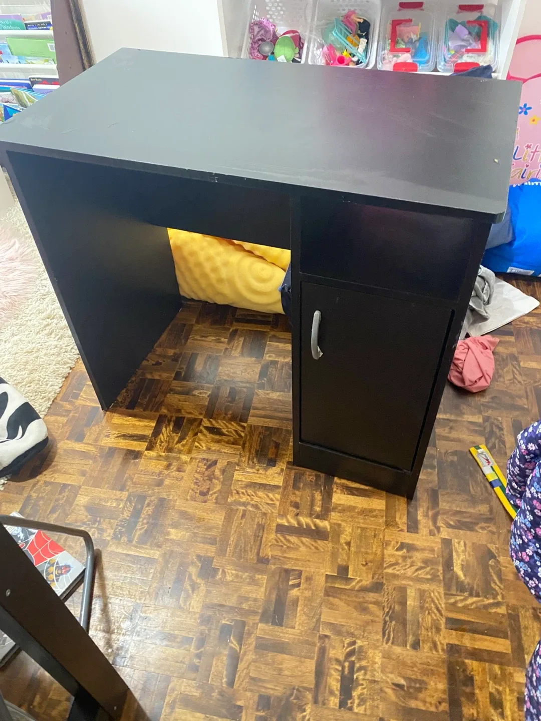 South Shore Axess Work Desk - Small, Pure Black image indicator(3)