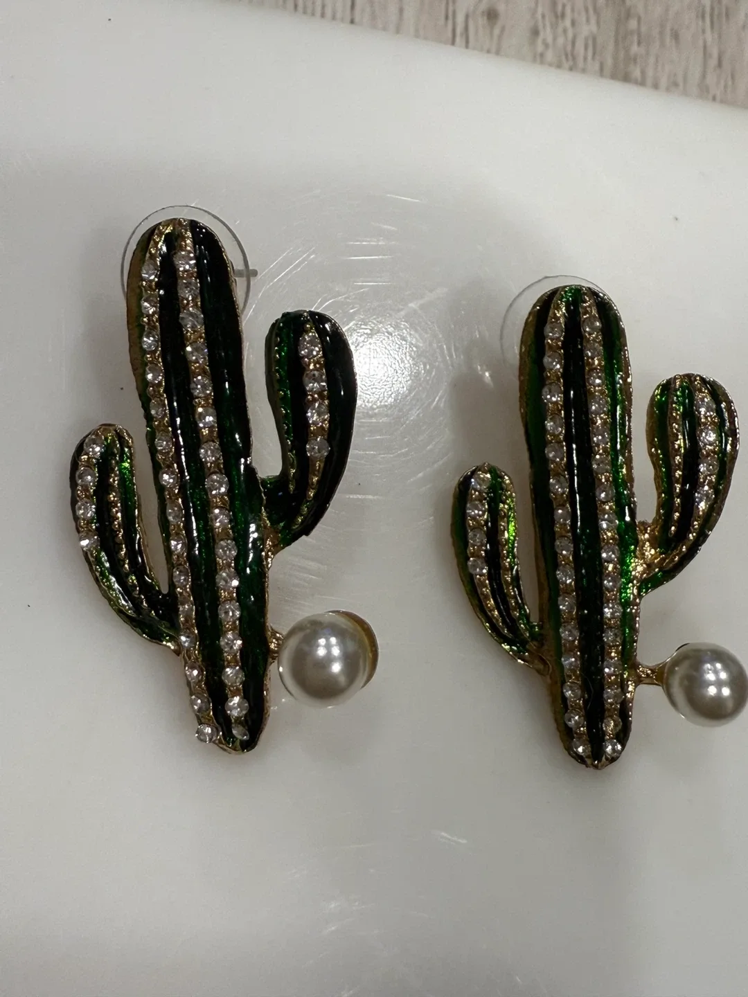 Cactus Earrings with Pearl Accent image indicator(4)