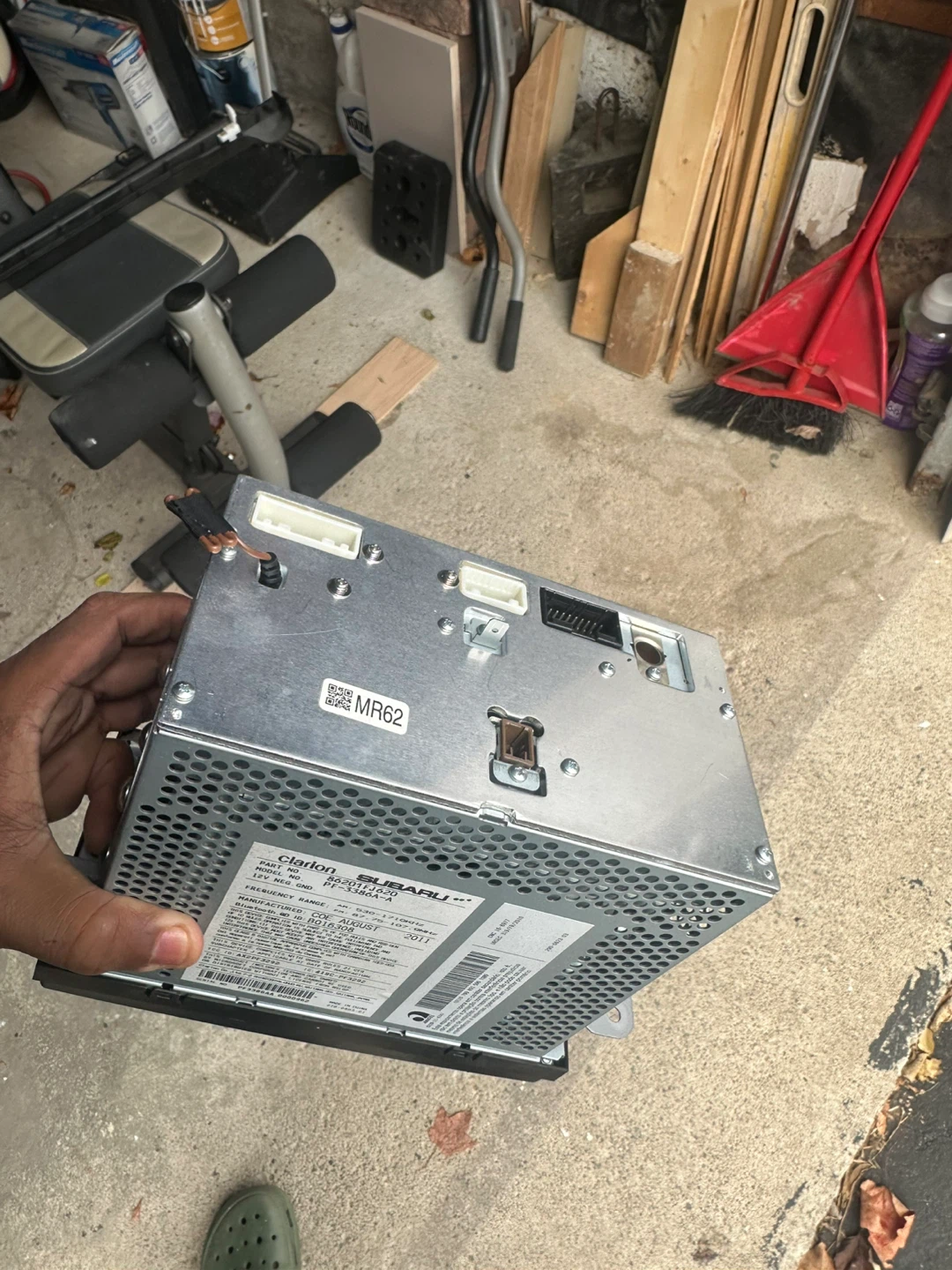 Clarion Subaru PT-3386A-A Car Stereo - photo 3