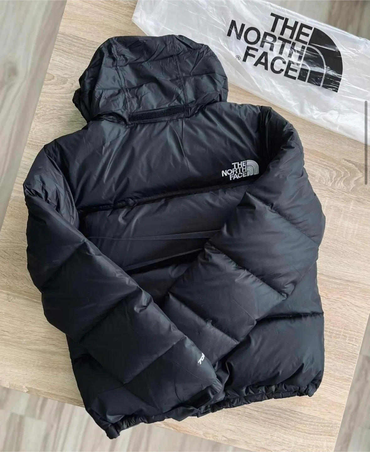 The North Face Puffer Jacket Big Discount Black Friday image indicator(2)
