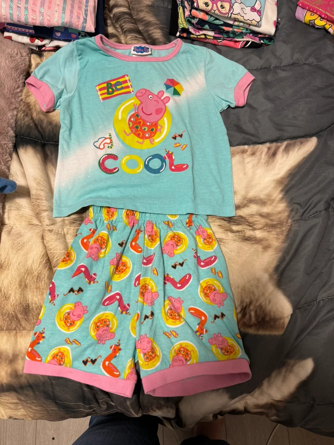 Peppa Pig Kids Pajama Set Size 5T