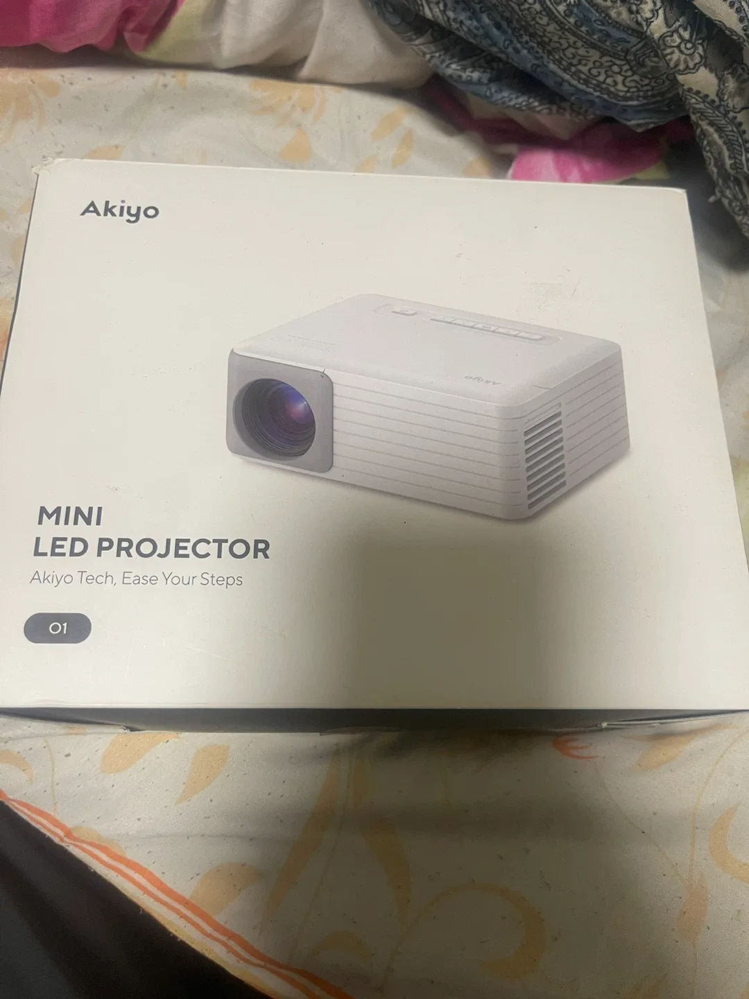 Akiyo Mini LED Projector - Like New!