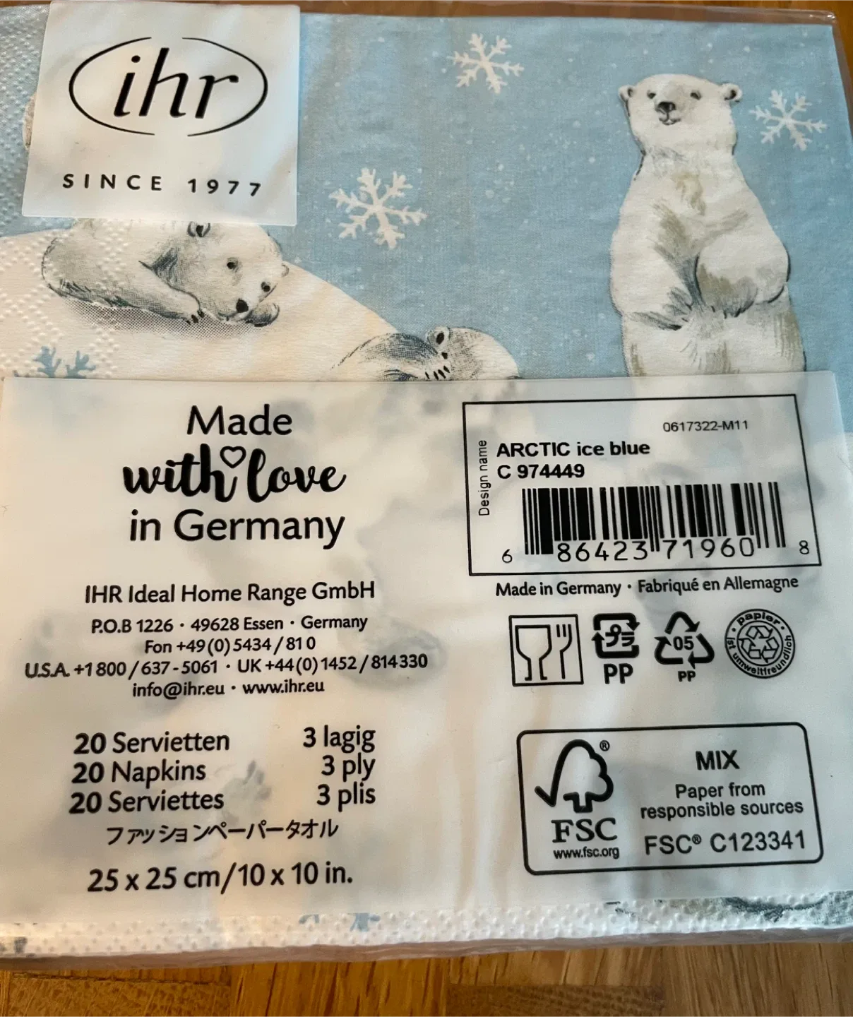 IHR Arctic Polar Bear  Napkins bundle of 4 NEW image indicator(4)