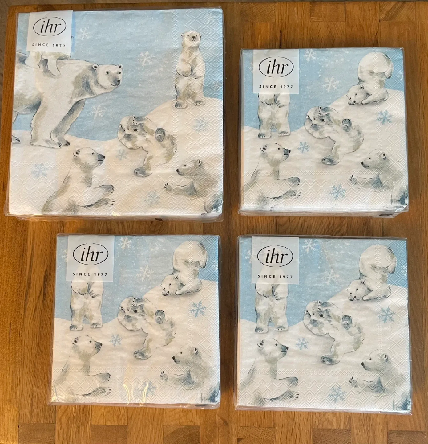 IHR Arctic Ice Blue Napkins bundle of 4 NEW