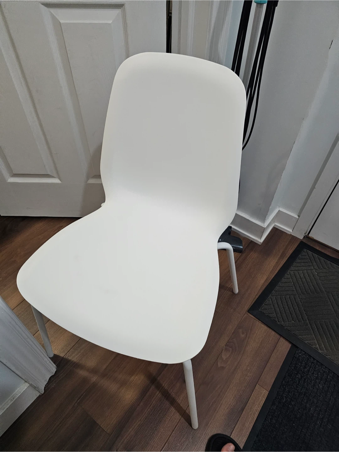 White chair - photo 2