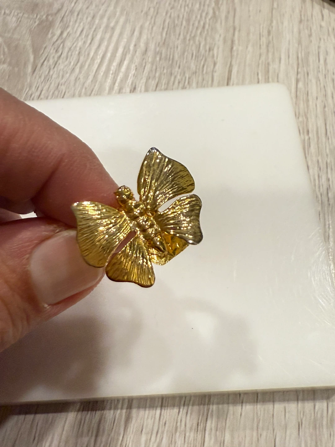 Gold Butterfly Ring - photo 5