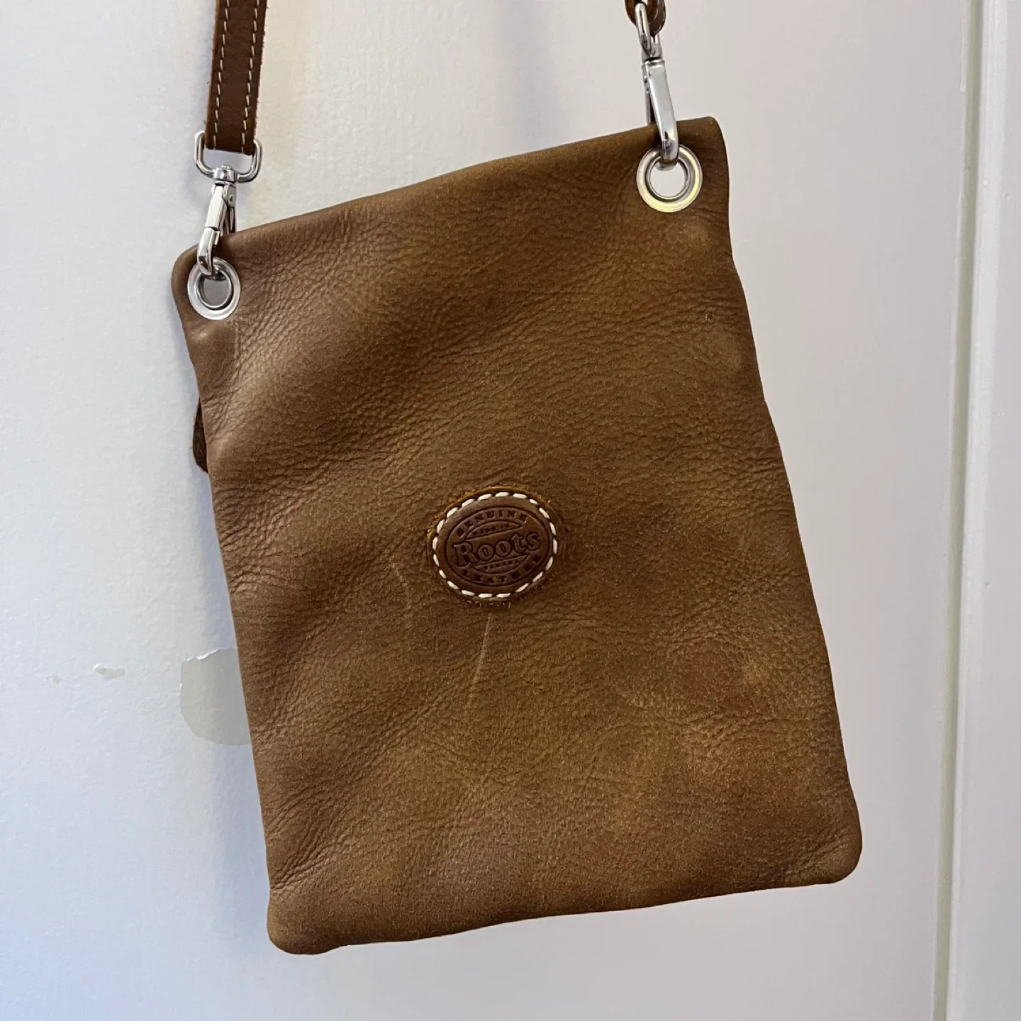 Roots Genuine Leather Brown Crossbody Bag image indicator(3)