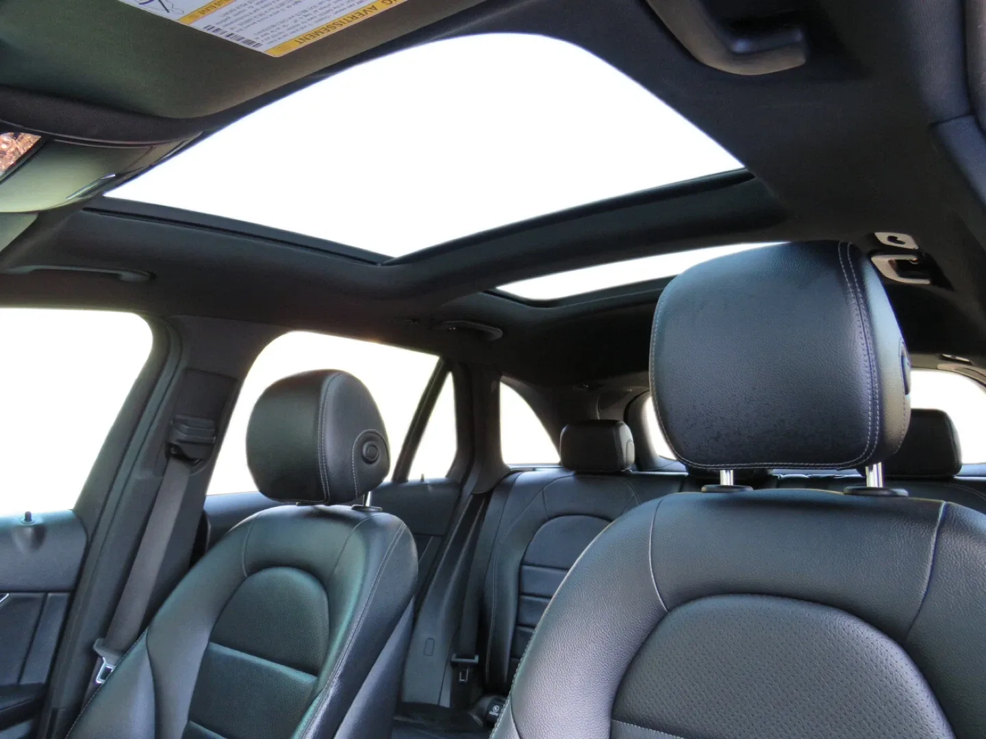 2019 Mercedes-Benz GLC 300 image indicator(8)