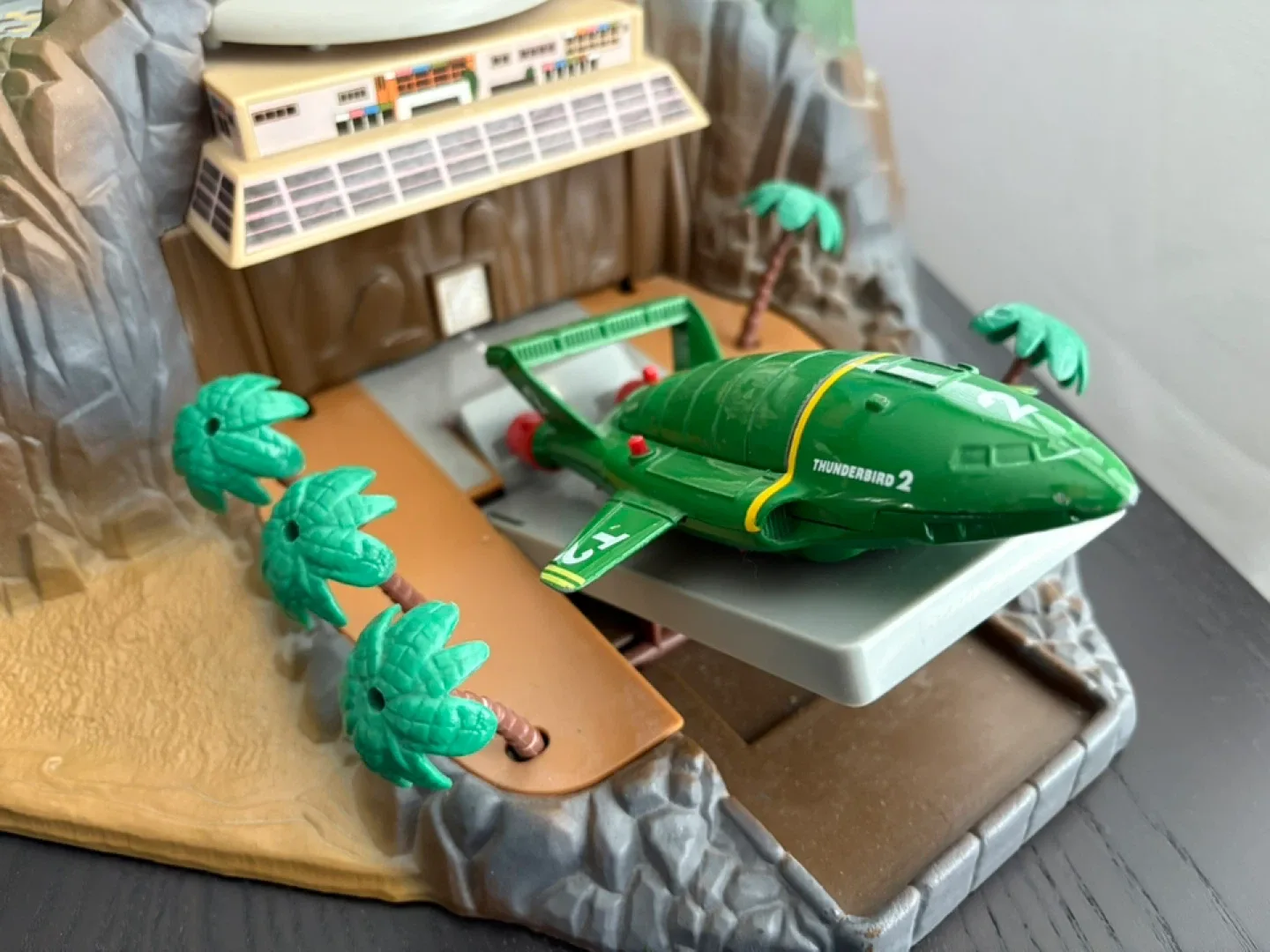 Vintage Matchbox Thunderbirds Tracy Island image indicator(3)