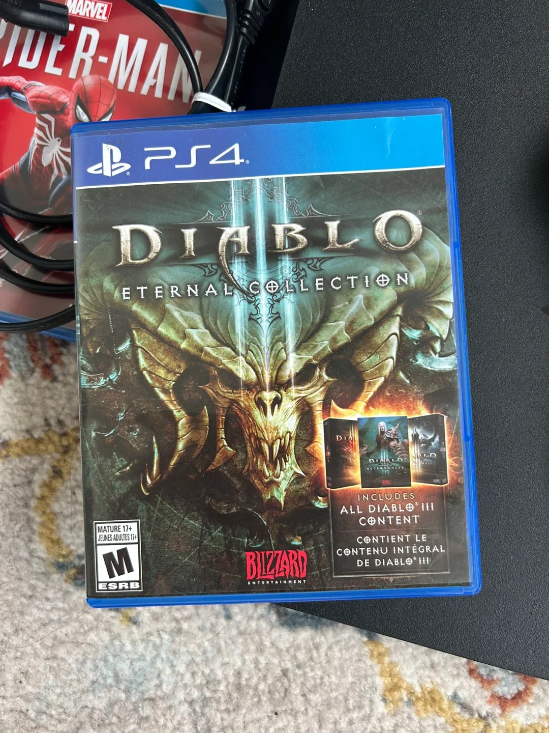 PlayStation 4 Console with Games and 2 Controllers image indicator(2)