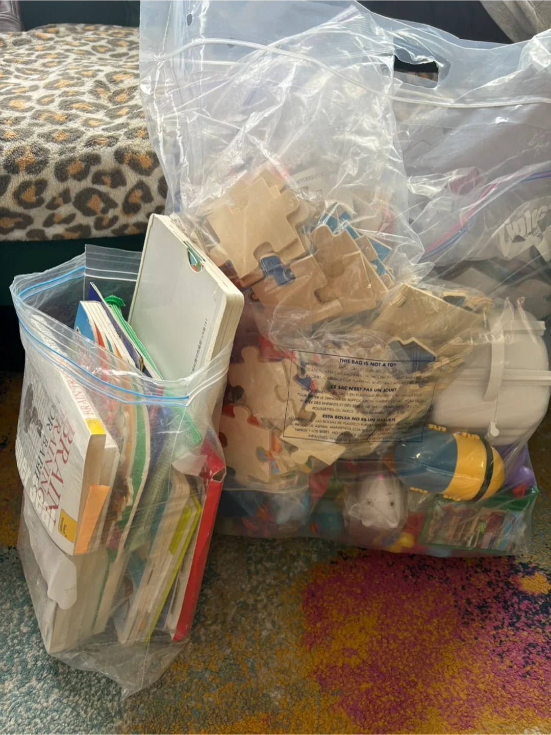 Mixed Lot of Kids Toys & Books image indicator(5)