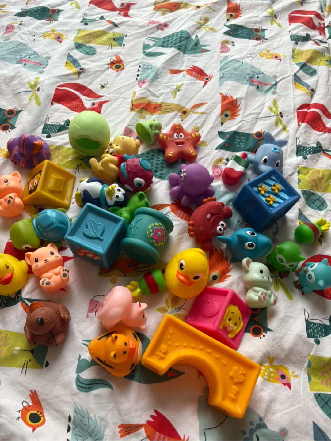 Mixed Lot of Kids Toys & Books image indicator(2)