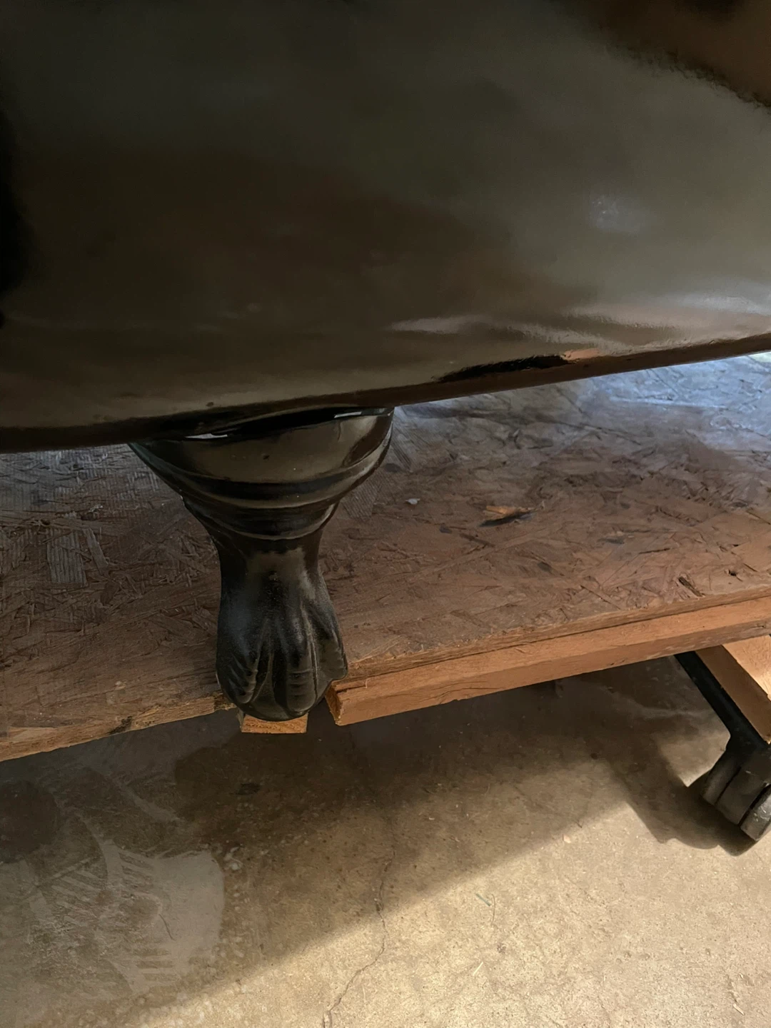 Vintage Clawfoot Bathtub