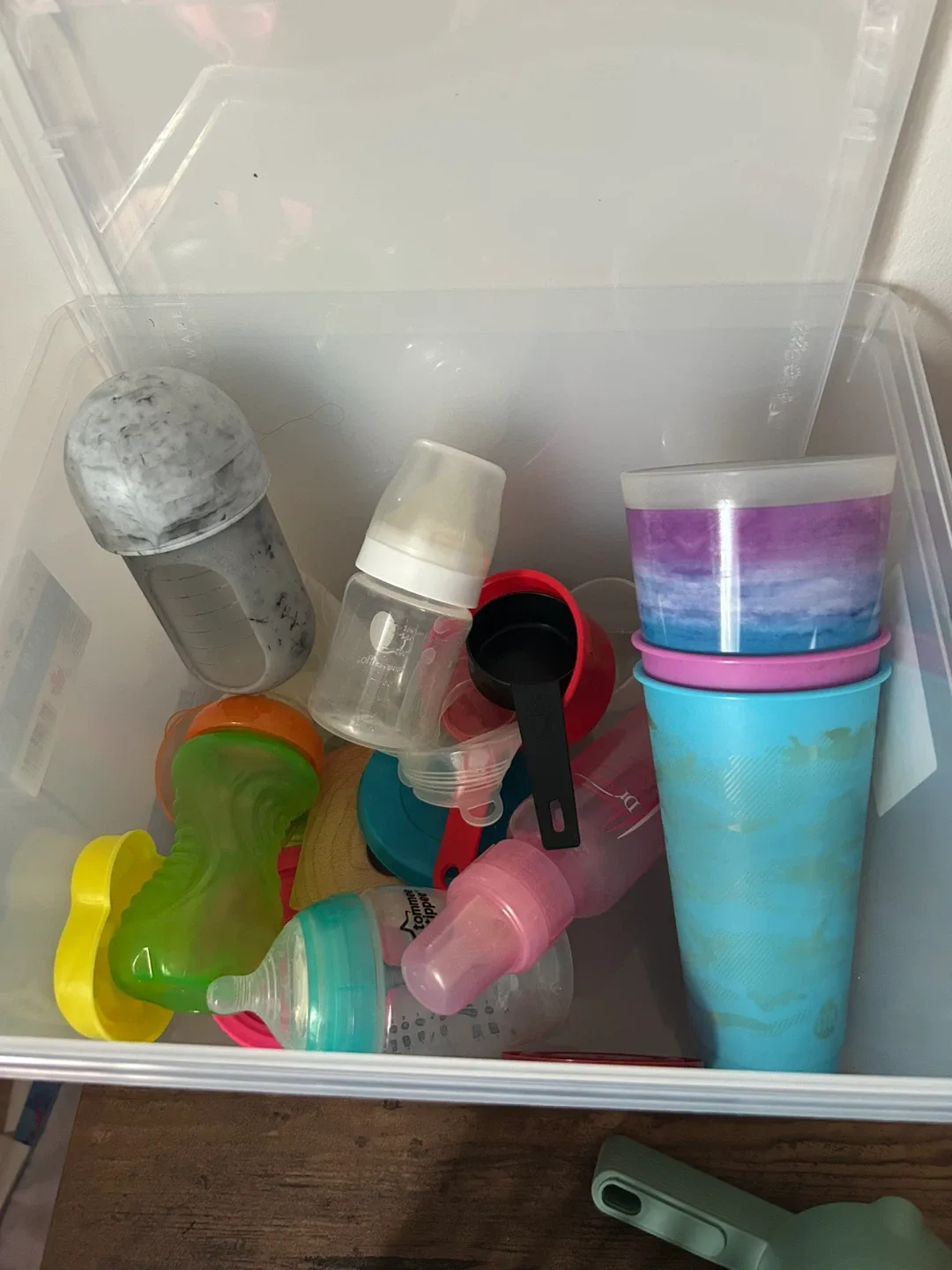 Assorted Baby Bottles & Cups