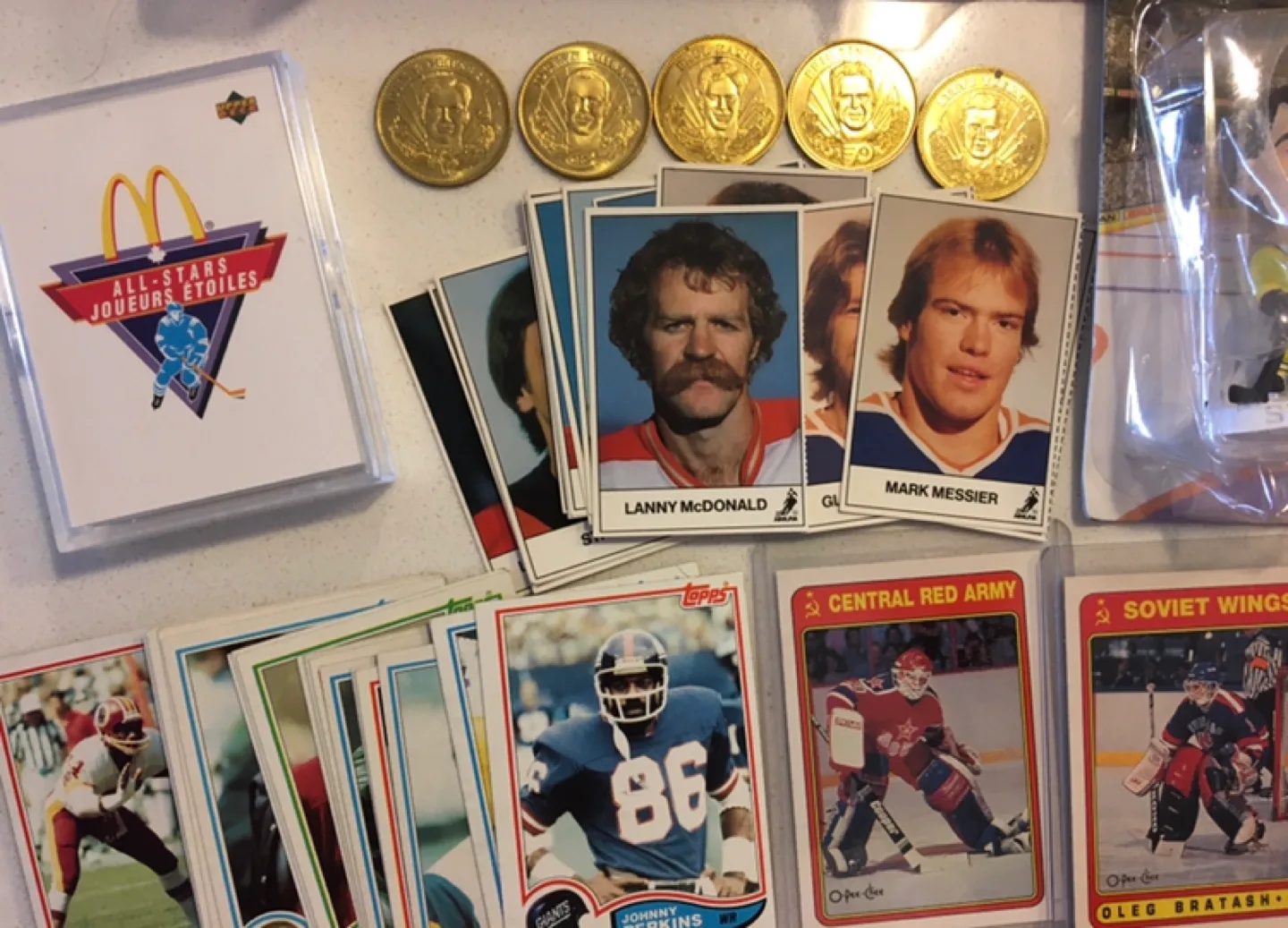 Vintage Sport and Comic Collectible Lot image indicator(2)