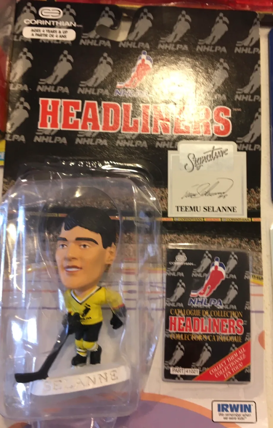 Vintage Sport and Comic Collectible Lot image indicator(4)