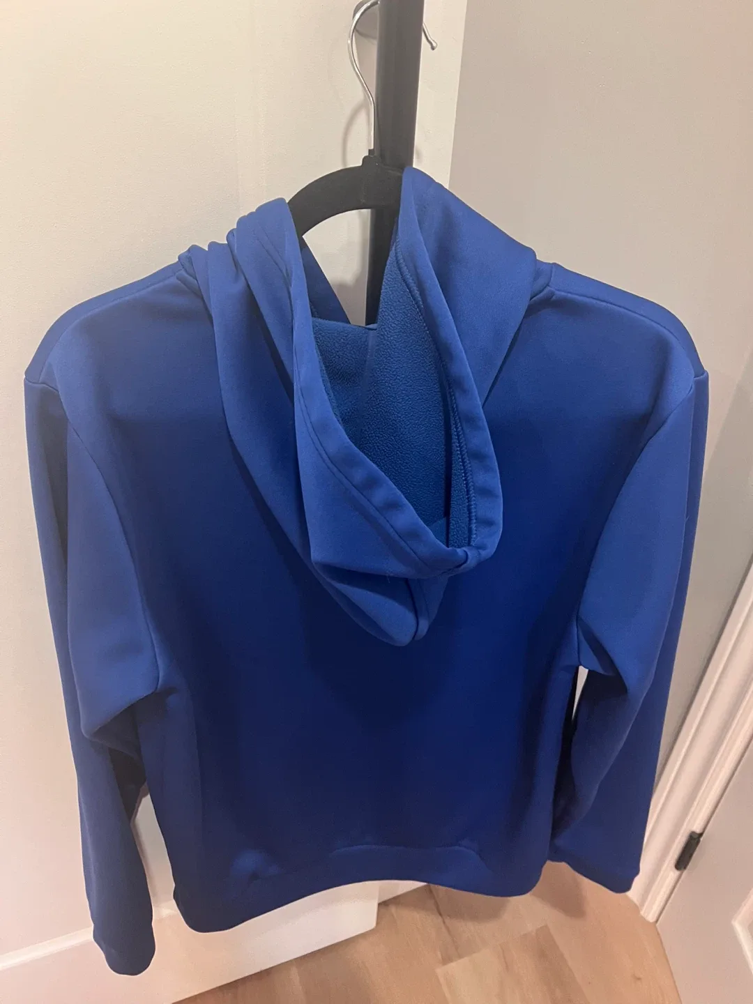 Bench. Blue Hoodie image indicator(2)