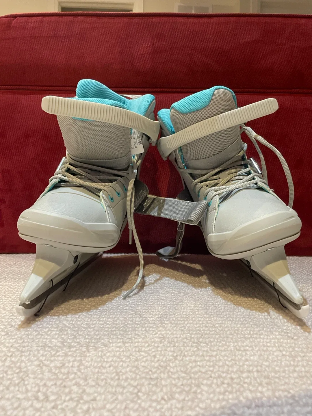 Decathlon ice skates size 7.5 woman