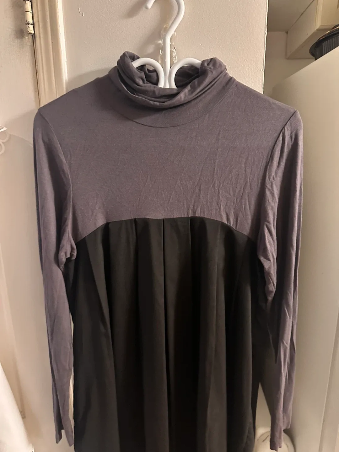 Assorted Women's Dresses image indicator(2)