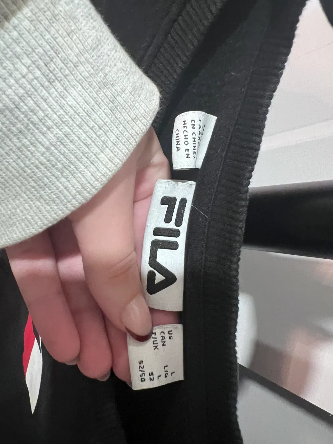 Fila Black Crewneck Sweatshirt - Size L image indicator(2)