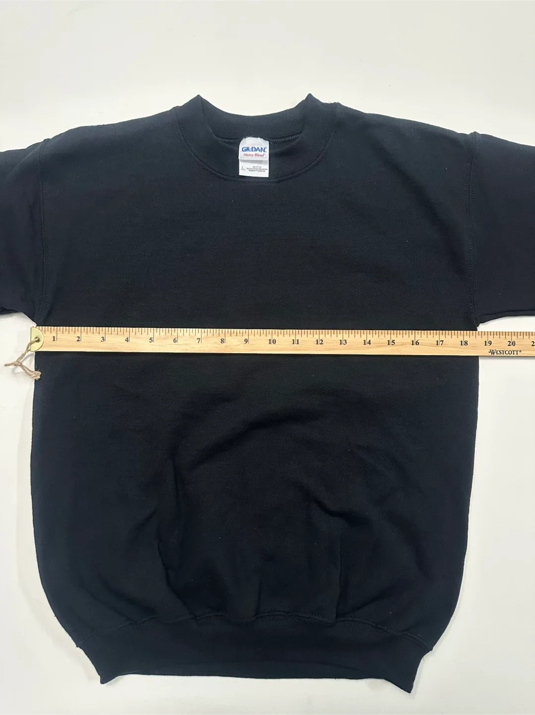 Gildan  Crewneck Sweatshirt - youth L image indicator(3)