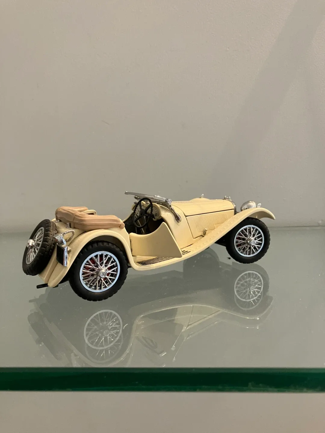 Vintage Cream-Colored SS-100 JAGUAR