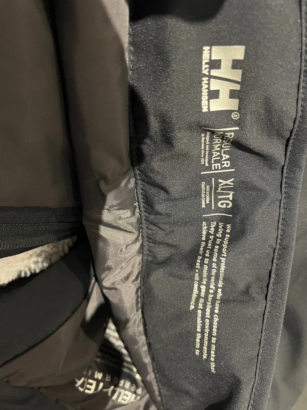 NEW! Helly Hansen Snow/Ski Pants - XL/TG image indicator(3)