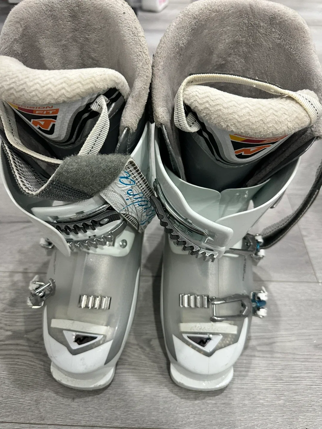 Nordica Ice Princess Ski Boots - Size 295