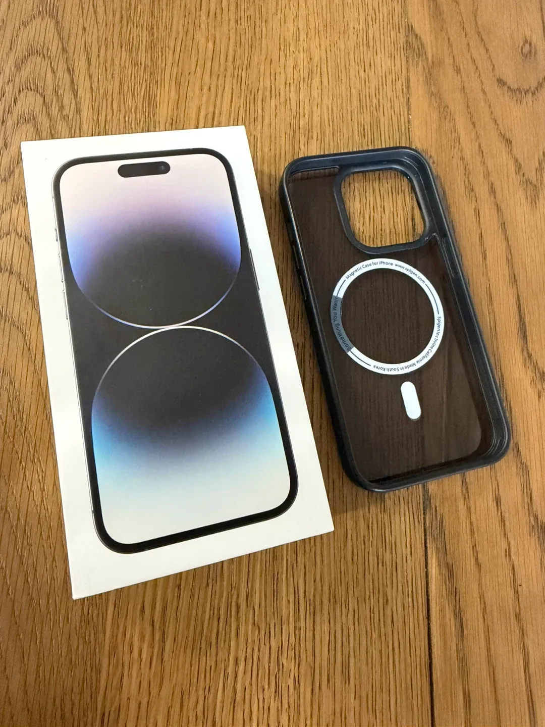 Apple iPhone 14 Pro & AirPods 4 image indicator(5)