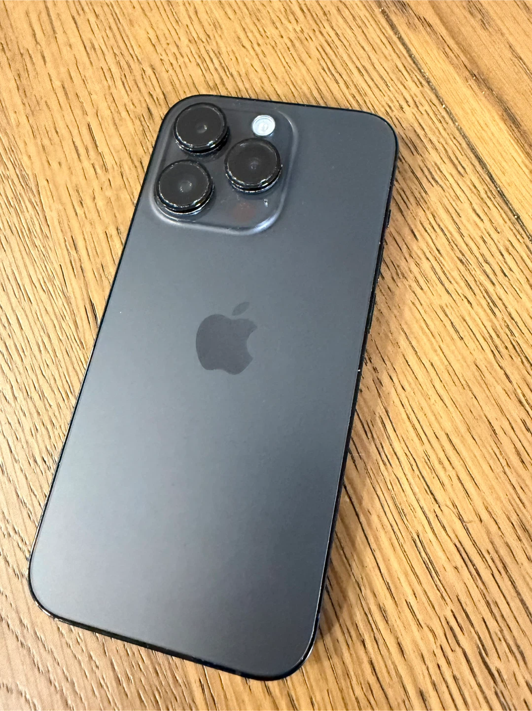 Apple iPhone 14 Pro & AirPods 4 - photo 3