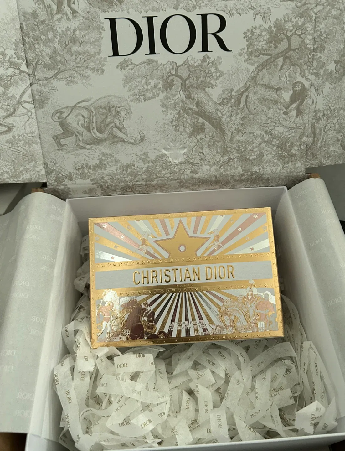 Dior (Holiday Makeup Set):EDT, Lip Balm, Blush, Pouch image indicator(5)