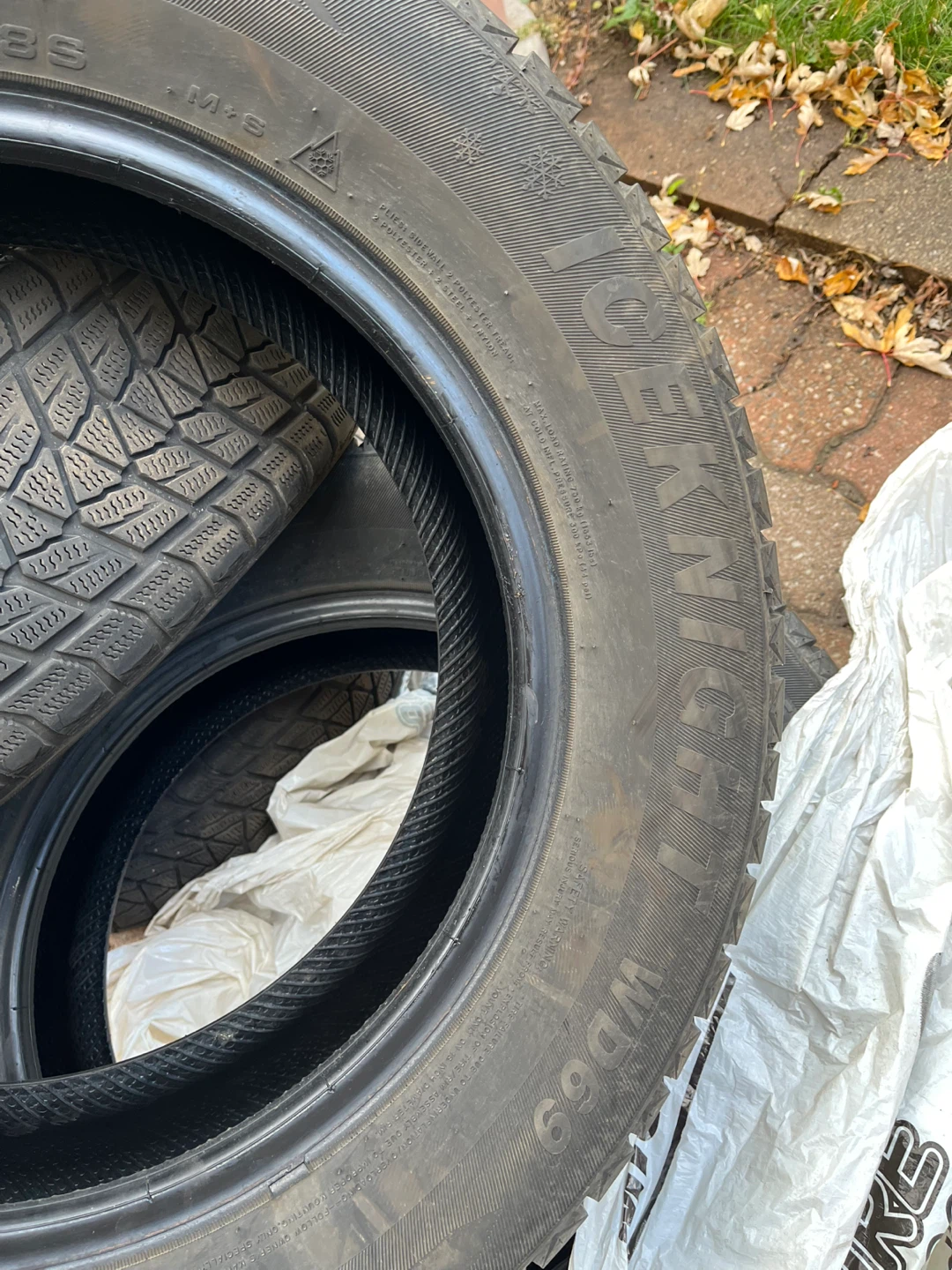 Set of 4 Winter Tires – 215/65R16 - photo 4