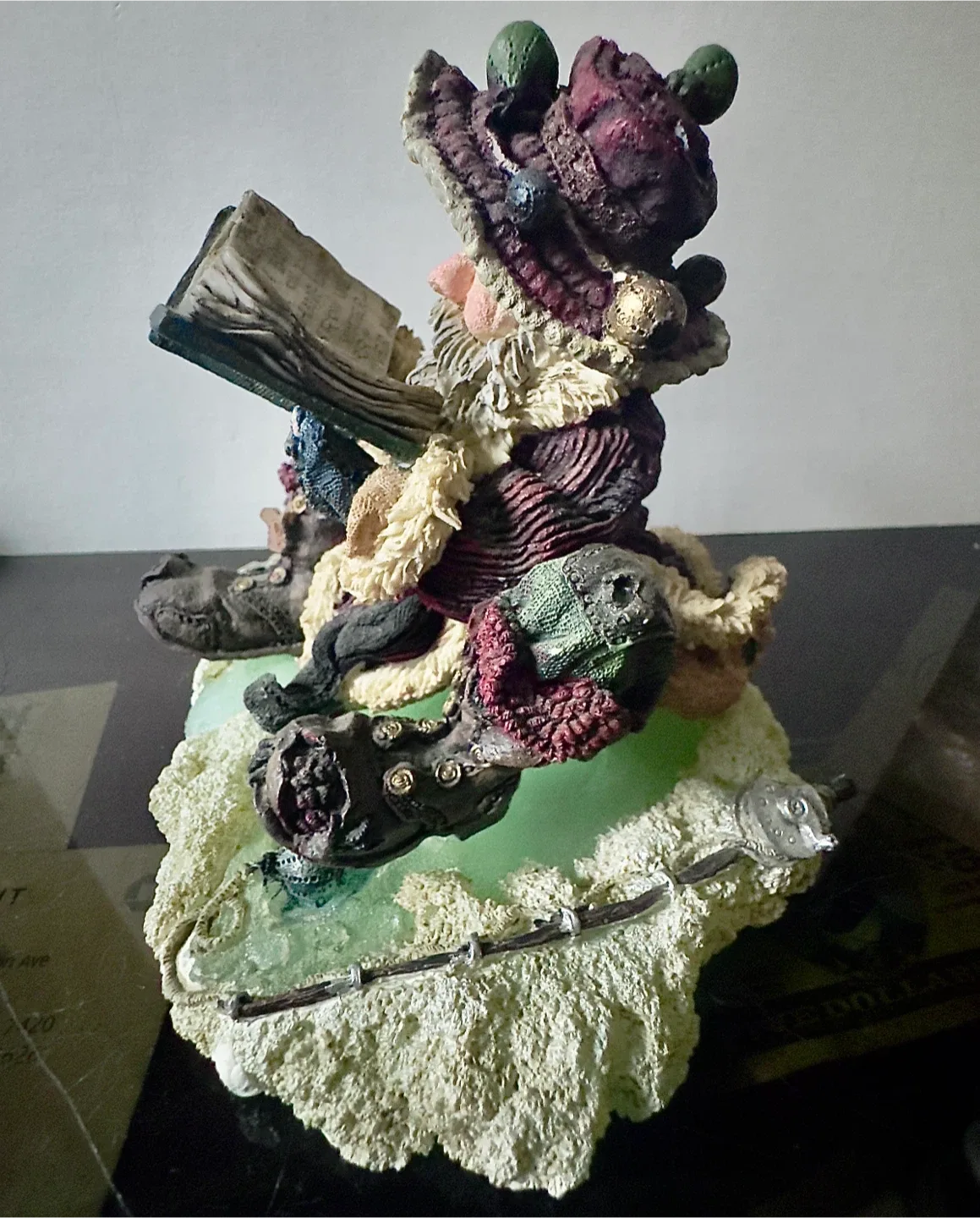 Vintage 1994 Boyds Collection Nick on ice #3001 image indicator(4)