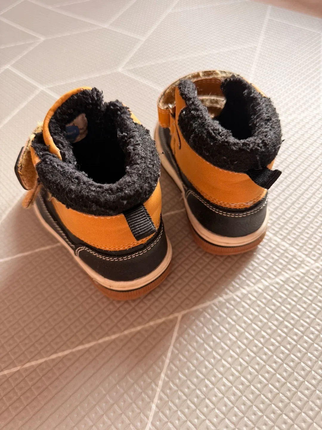 Kids' Winter Boots - Size Unknown image indicator(4)