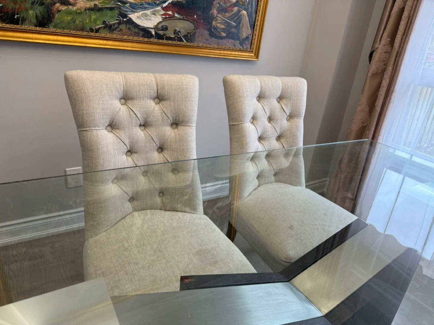 4 Tufted Chairs image indicator(2)