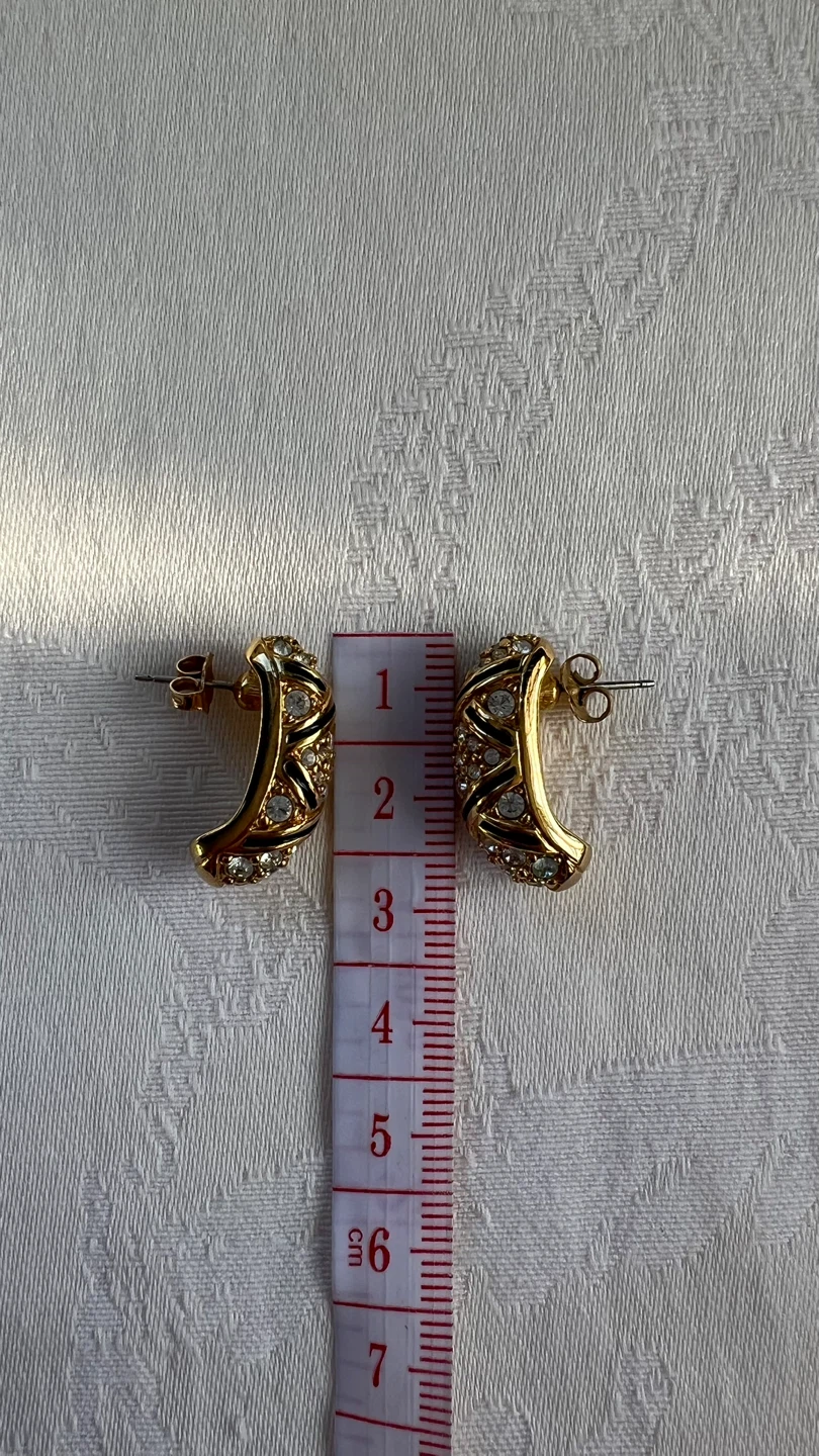 Beautiful dressy Swarovski earrings - photo 4