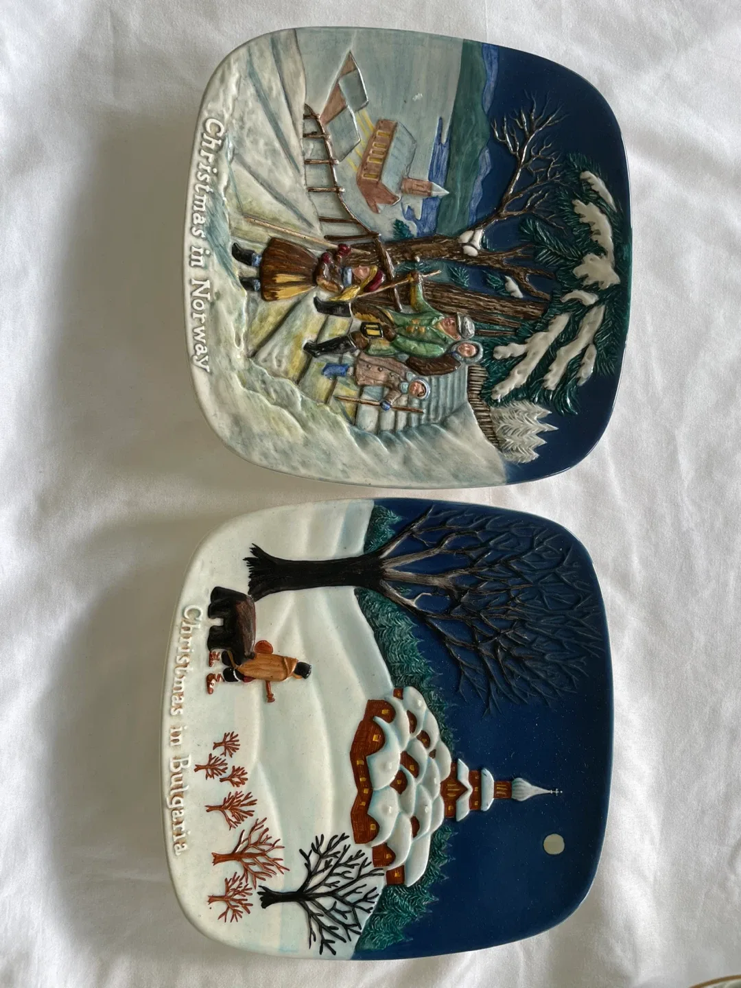 Collectible Christmas Decorative Plates