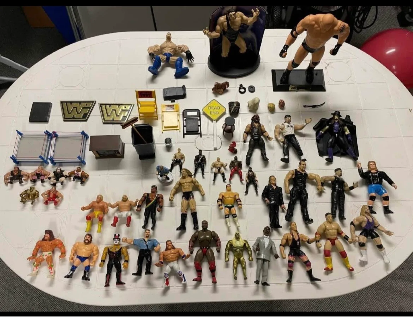 Vintage Wrestling Magazines & Cards image indicator(7)