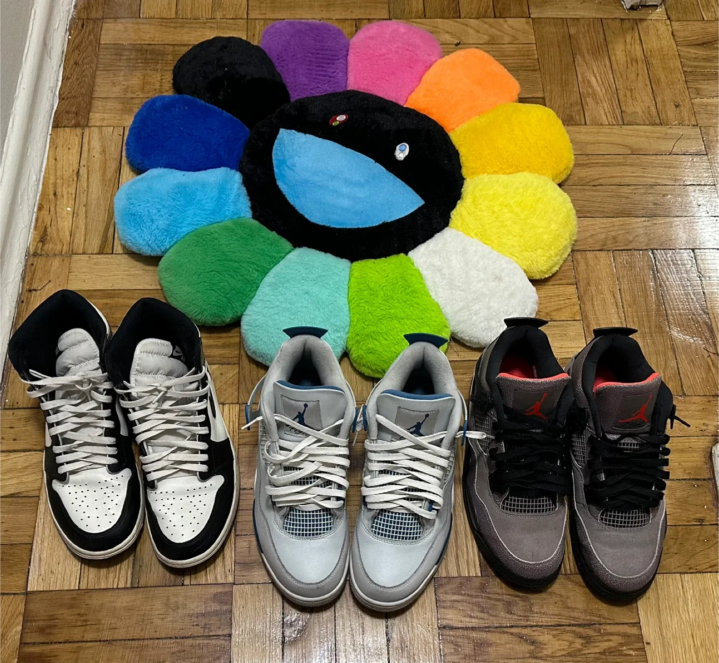 Jordan 4 Retro & Jordan 1 High Shoes image indicator(3)